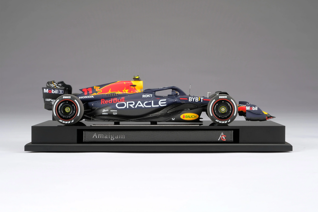 RED BULL RACING RB19 (2023 SEASON LIVERY SERGIO PÉREZ) [Amalgam] 1:18 scale