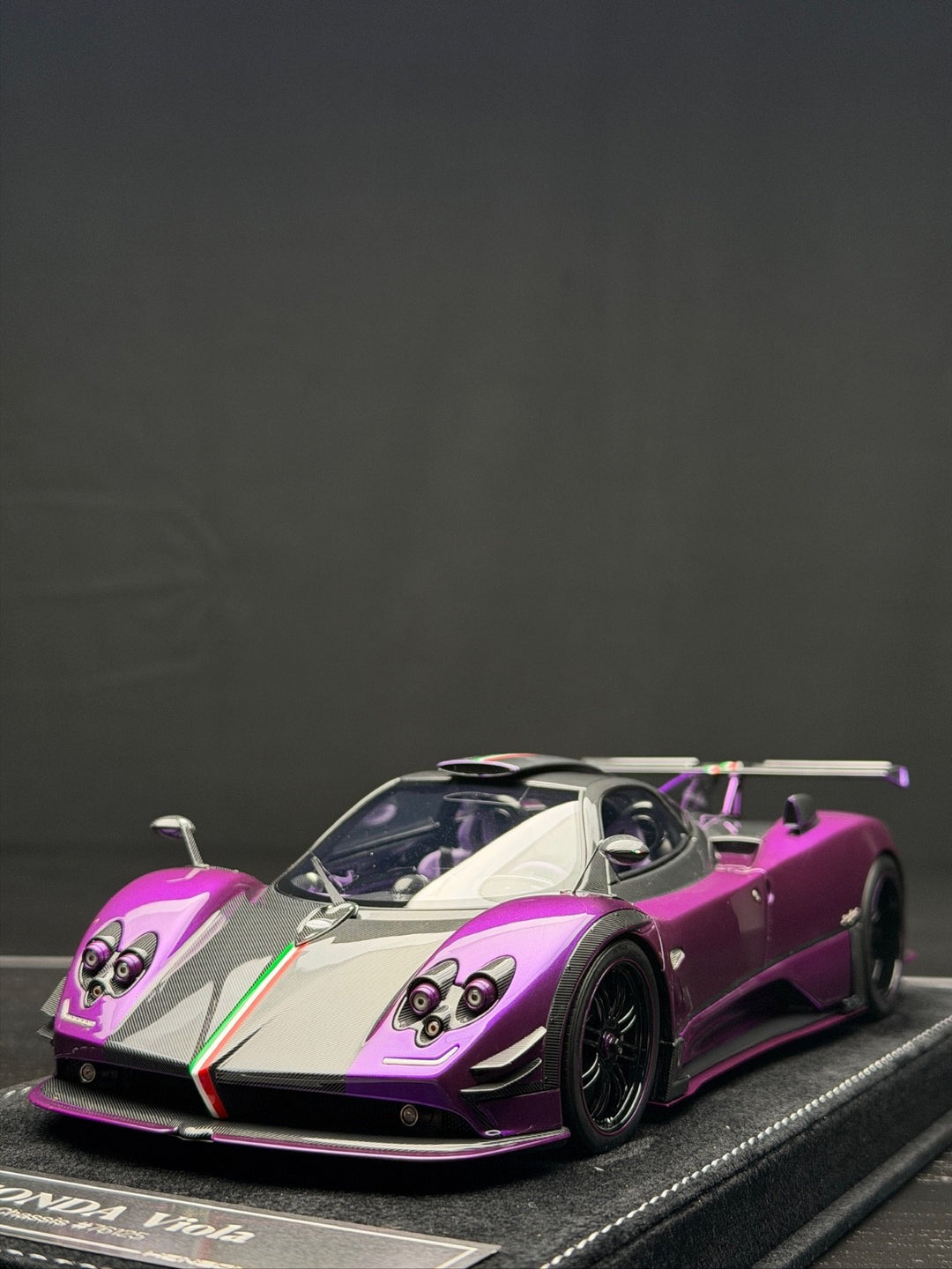 Pagani Zonda Viola (Purple/ Carbon) [Henson&Heaven] 1/18 scale