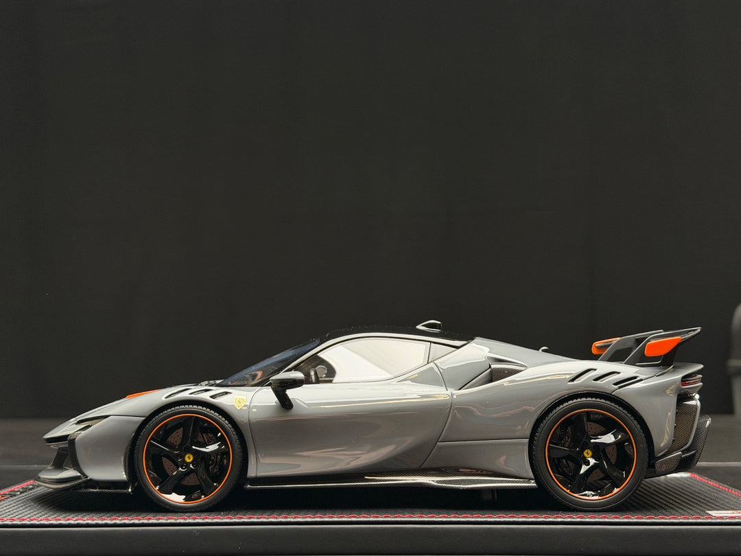 Ferrari SF90XX Spider (Gray) [MR Collection] 1/18 scale
