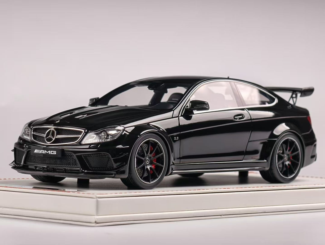 Mercedes-Benz AMG C63 Black Series (Black) [Vehicle Art] 1/18 scale