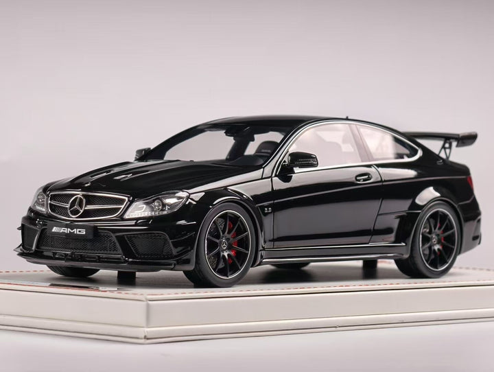 Mercedes-Benz AMG C63 Black Series (Black) [Vehicle Art] 1/18 scale