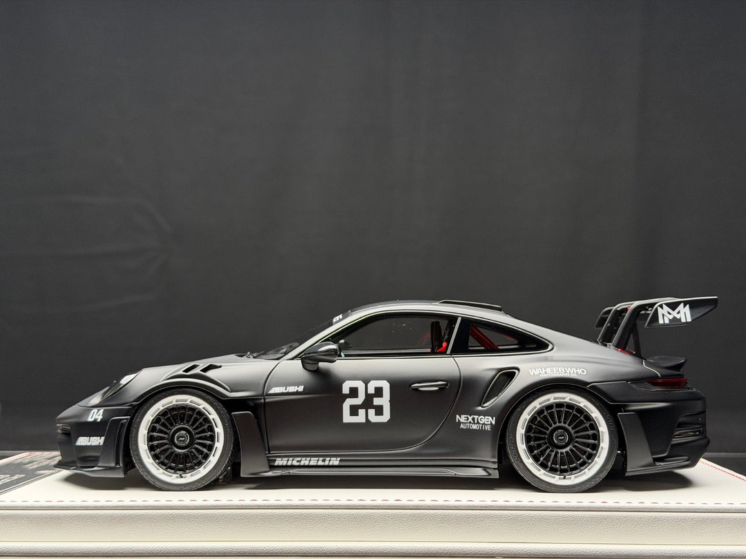 Porsche 911 GT3 RS (Matt Black) [Davis & Giovanni] 1:18 scale
