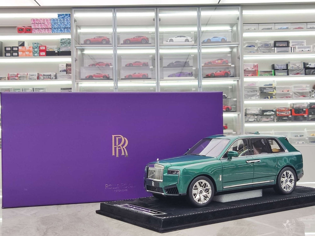 Rolls-Royce Cullinan Series II (Green) [Henson&Heaven] 1/18 scale