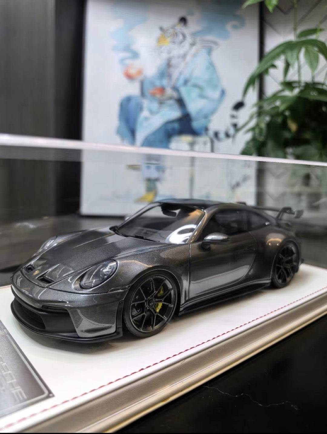 Porsche 911 GT3 (Metallic Dark Silver) [Davis & Giovanni] 1/18 scale