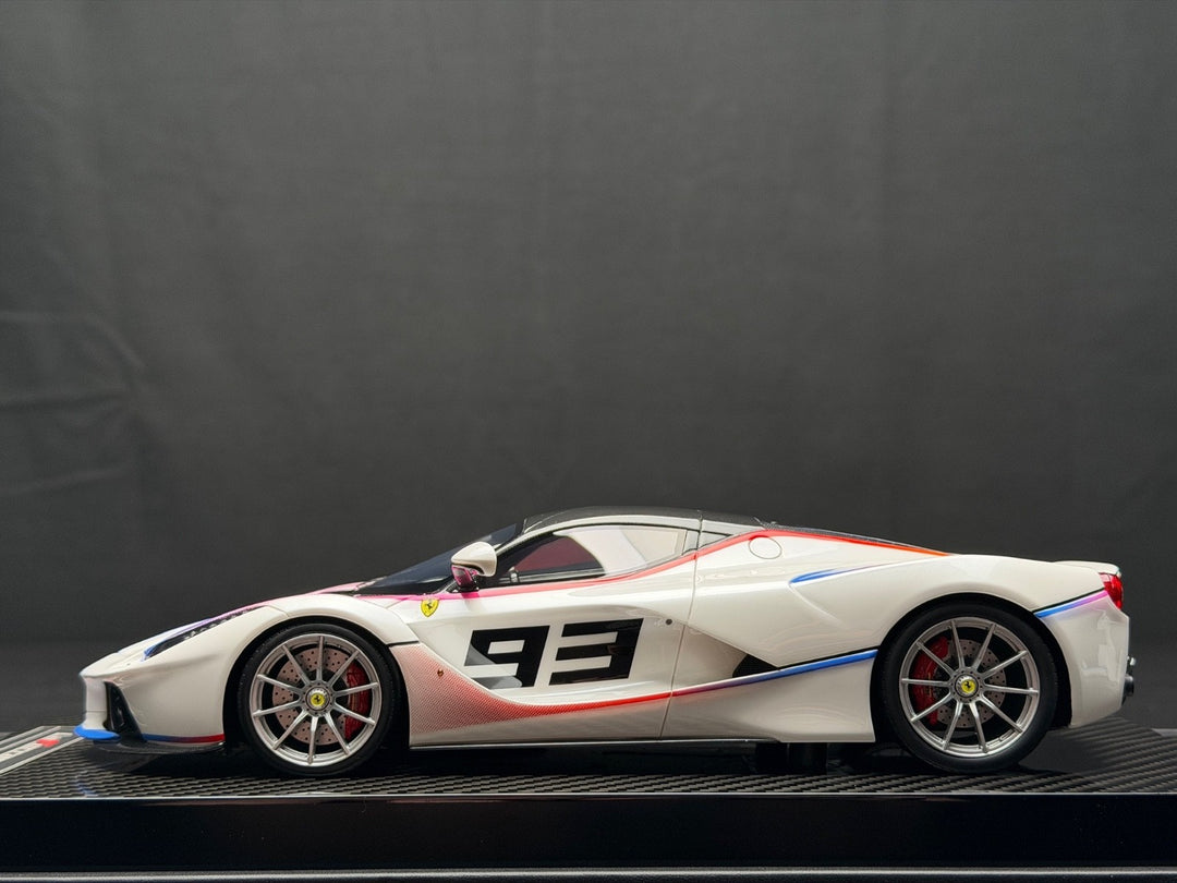 Ferrari LaFerrari (Pearl White) [Gavin] 1:18 scale