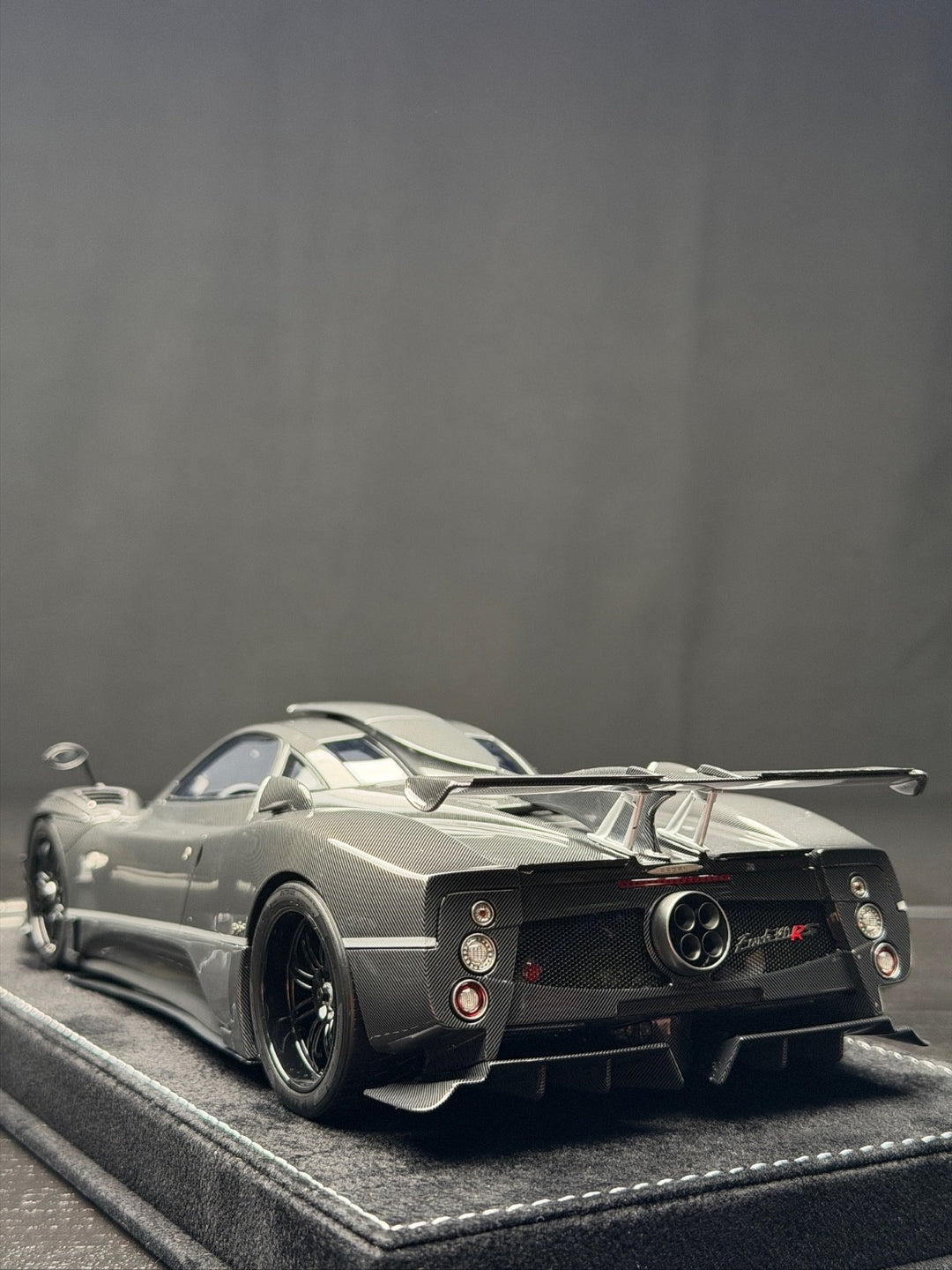 Pagani Zonda 760 RS (Carbon Fiber) [Henson&Heaven] 1/18 scale