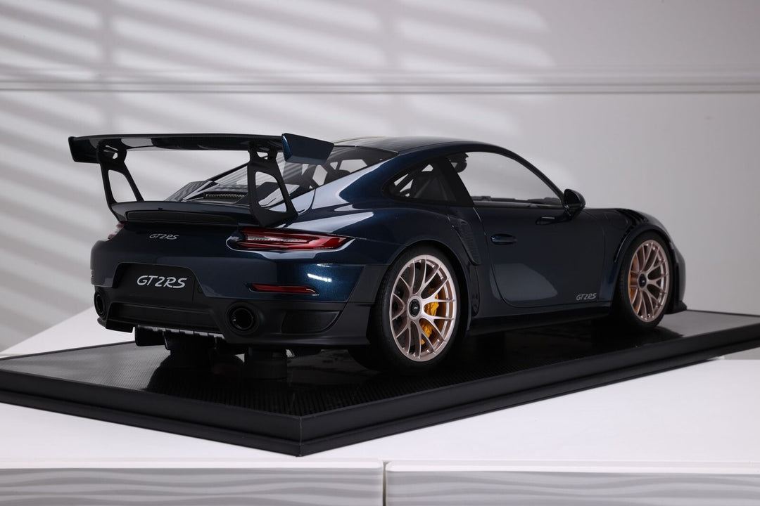 Porsche 911 GT2 RS (Midnight Blue) [Dino Model] 1:8 scale