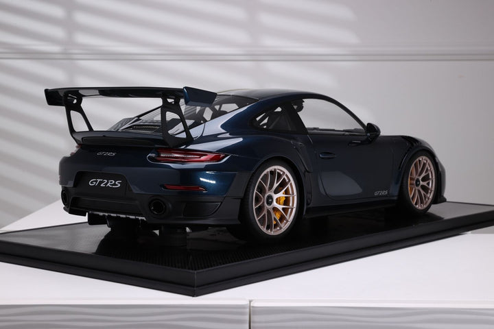 Porsche 911 GT2 RS (Midnight Blue) [Dino Model] 1:8 scale