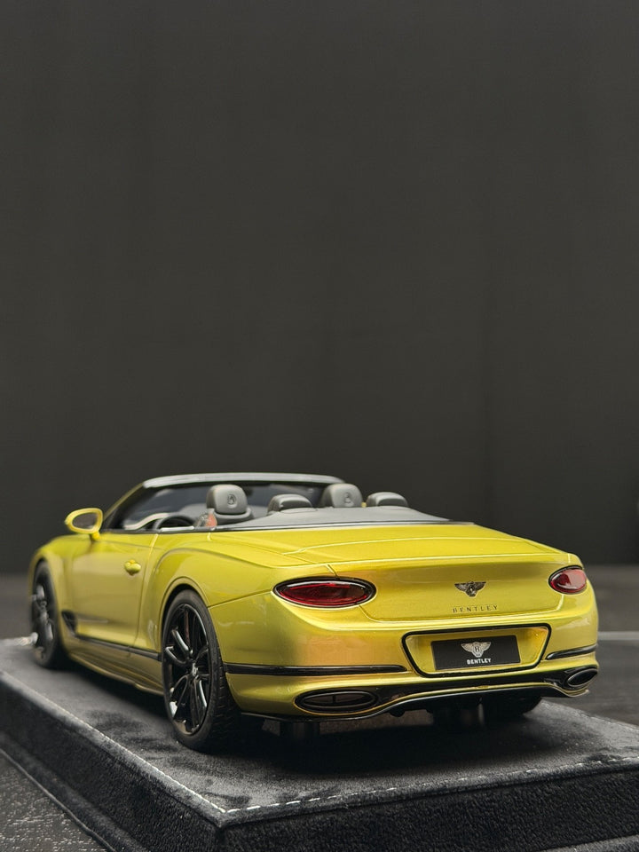 Bentley Continental GTC (Yellow Gold) [Henson&Heaven] 1/18 scale