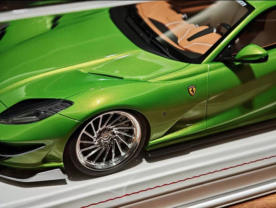 Ferrari 812 Superfast SVR (Metallic Green) [Davis & Giovanni] 1/18 scale