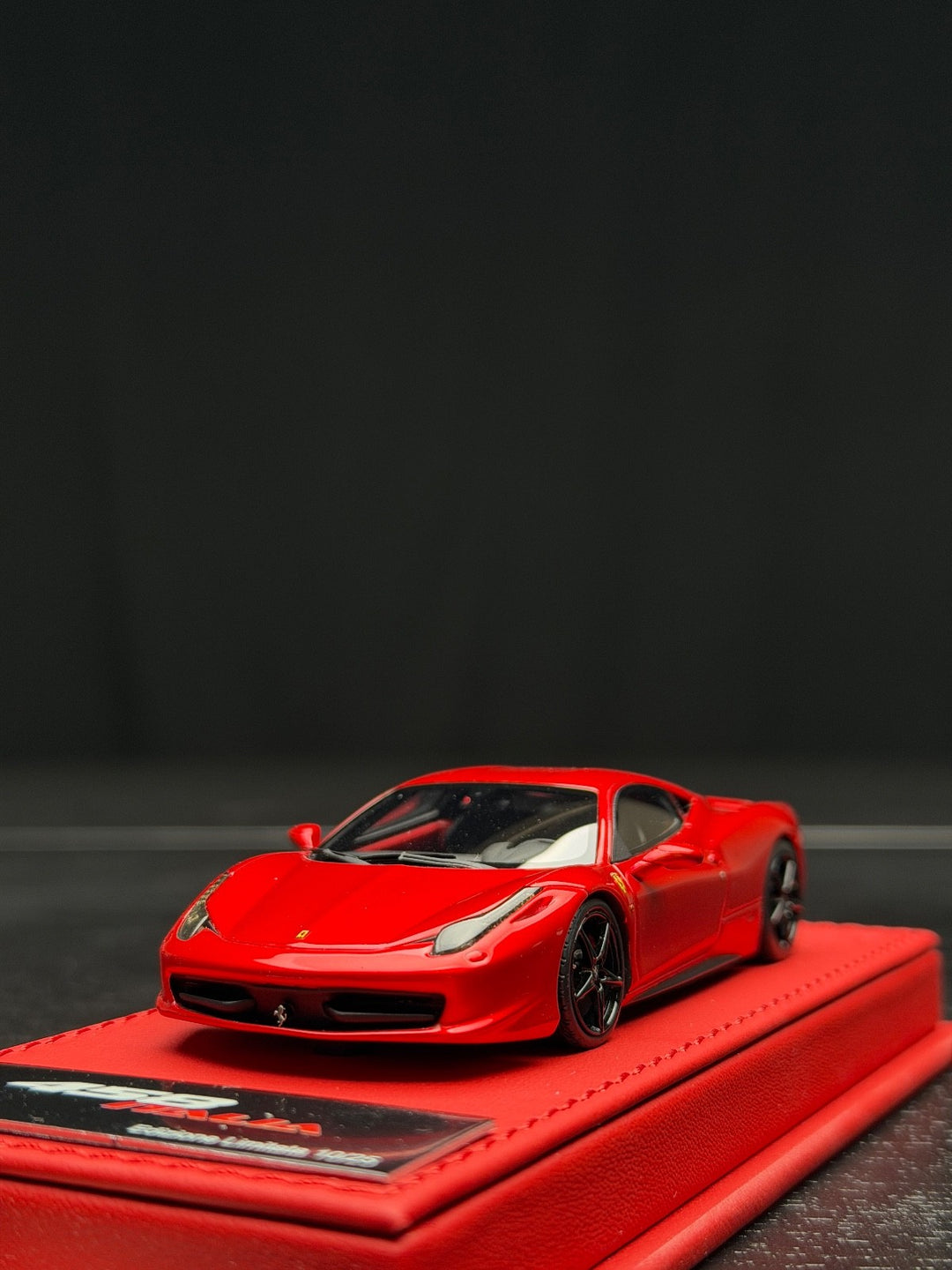 Ferrari 458 Italia (Gloss Red) [BBR Deluxe] 1:43 scale