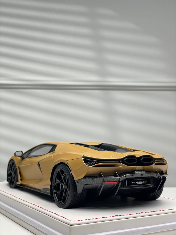 Lamborghini Revuelto (Gold) [IVY Merit Model] 1/18 scale