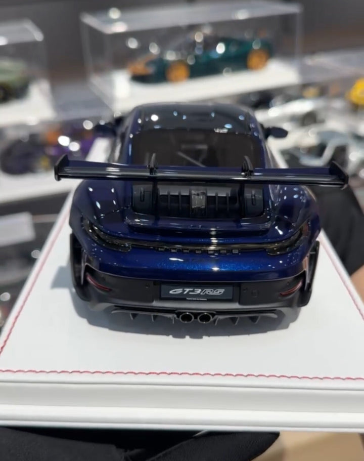 Porsche 911 GT3RS (Metallic Dark Blue) [Davis & Giovanni] 1:18 scale
