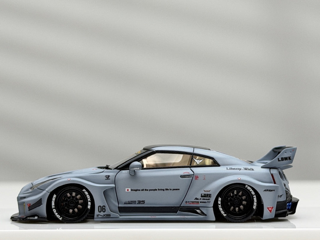 2-in-1 Nissan R35 GT-RR LBWK (Zero Fighter & NISMO)[Davis & Giovanni] 1:64 scale