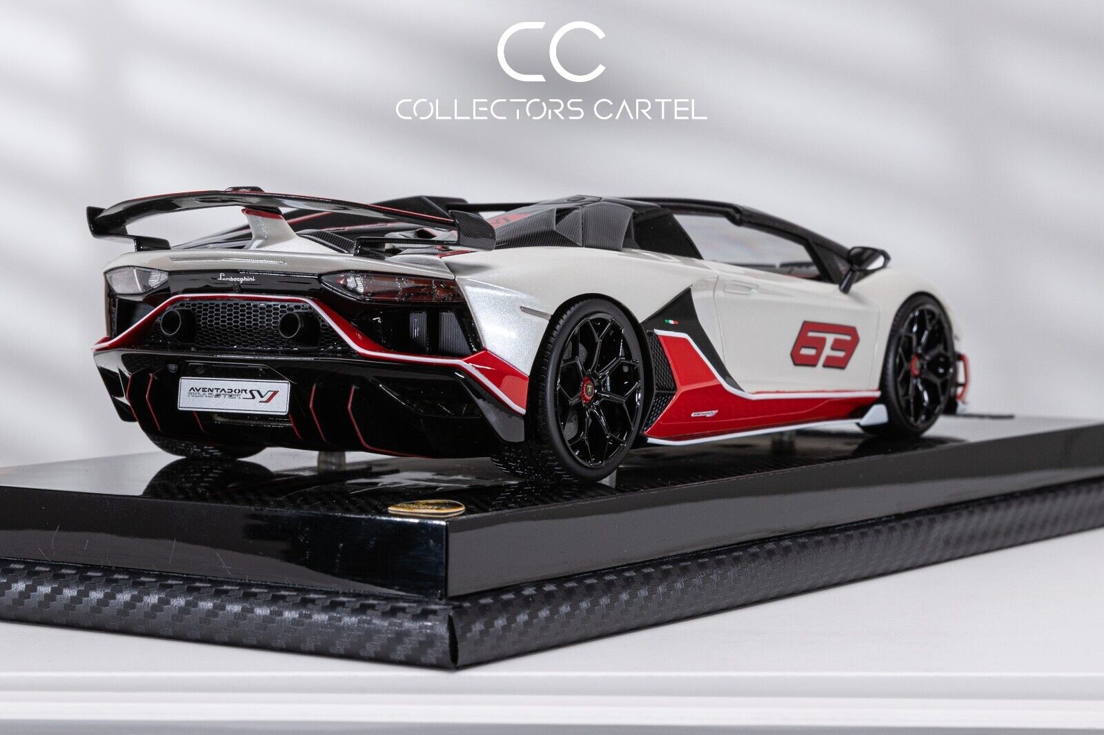 Lamborghini Aventador Roadster SVJ (#63 White/Red) [MR Collection