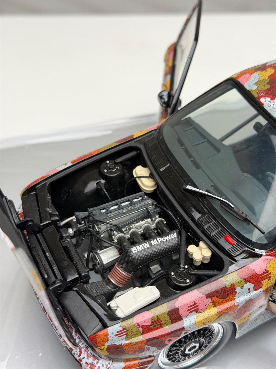 3 Art BMW Art Cars (Ken Done ,Jagamara ,Cesar Manrique[MINICHAMPS] 1/18 scale