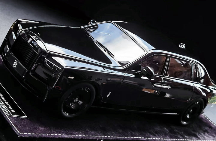 Rolls-Royce Phantom Long Wheelbase Series II (Black) [Henson&Heaven] 1/18 scale