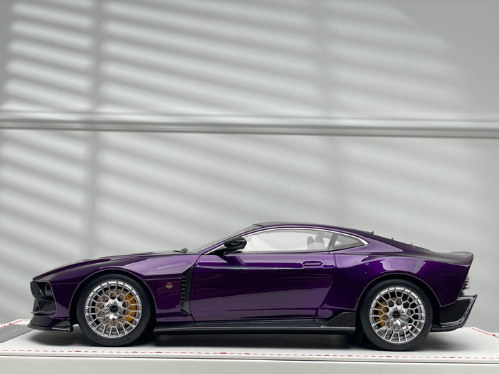 Aston Martin Valour (Midnight Purple) [Runner] 1/18 scale