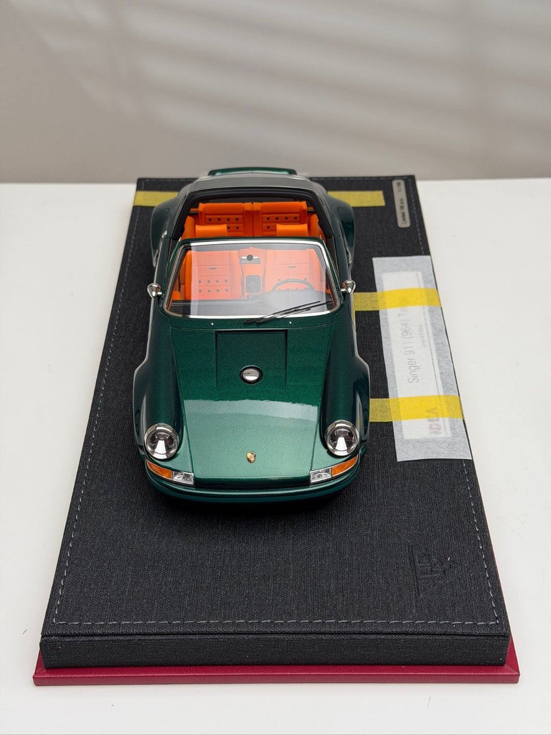 Porsche 911 Targa Singer (Metallic Dark Green) [Make up IDEA] 1/18 scale