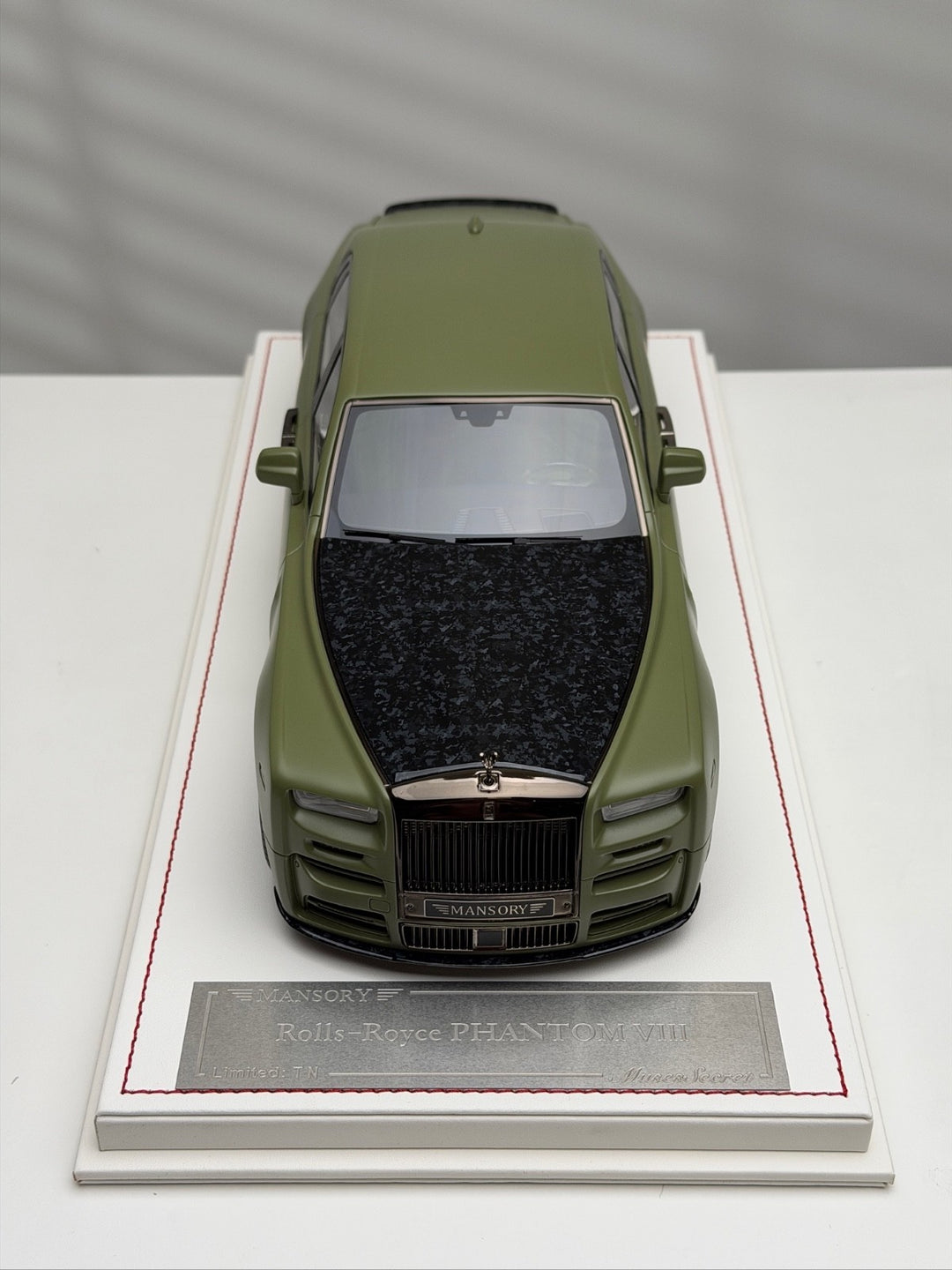Rolls-Royce Phantom VIII Mansory (Matte Dark Green) [Muse's Secret] 1:18 scale