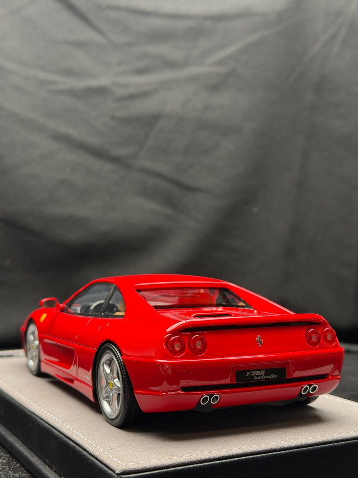 Ferrari F355 Berlinetta (Red) [V8 Model] 1:18 scale