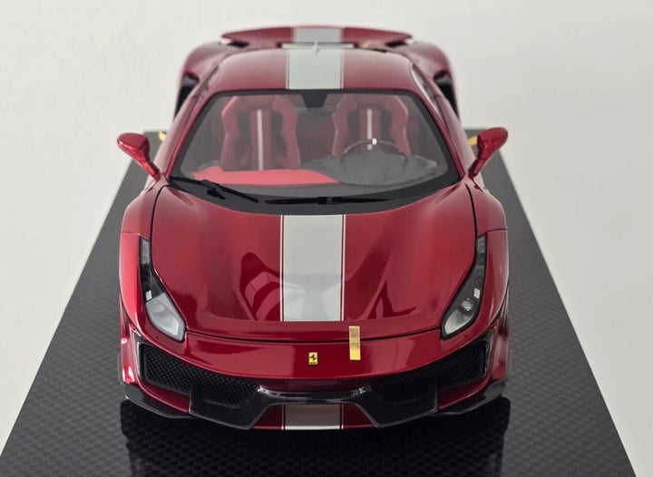 Ferrari 488 Pista (Red) [Dino Model] 1/18 scale