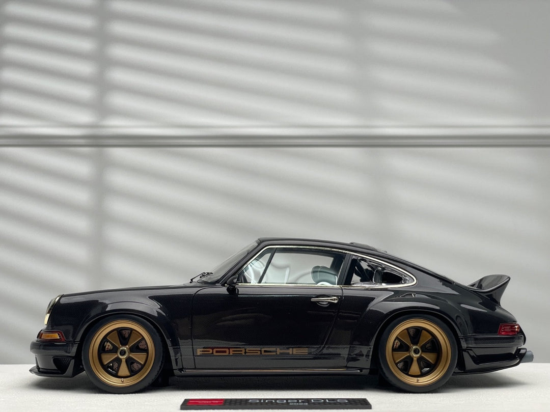 Porsche 911 Singer DLS (Gloss Carbon Fiber) [Make up Eidolon] 1/18 scale