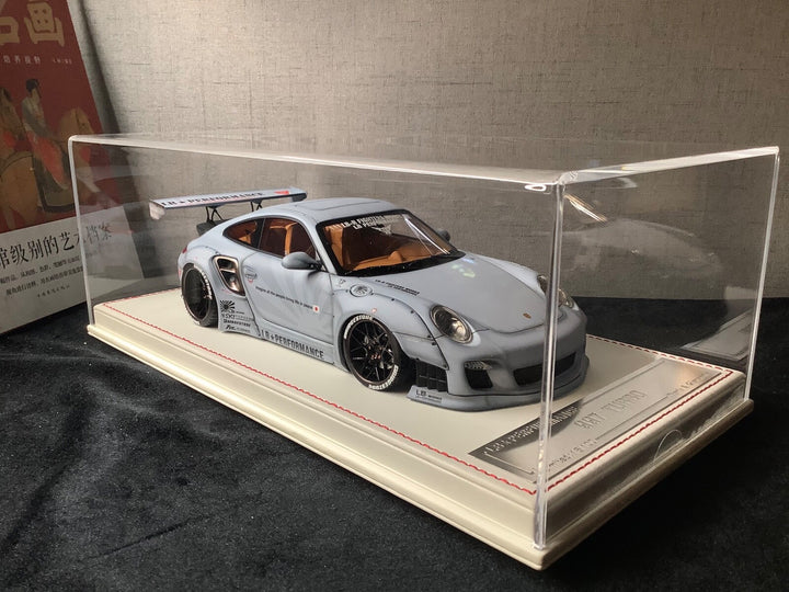 2 Cars Nissan ZFPorsche 997 Turbo LBWK (Matt Gray) [Davis & Giovanni] 1/18 scale