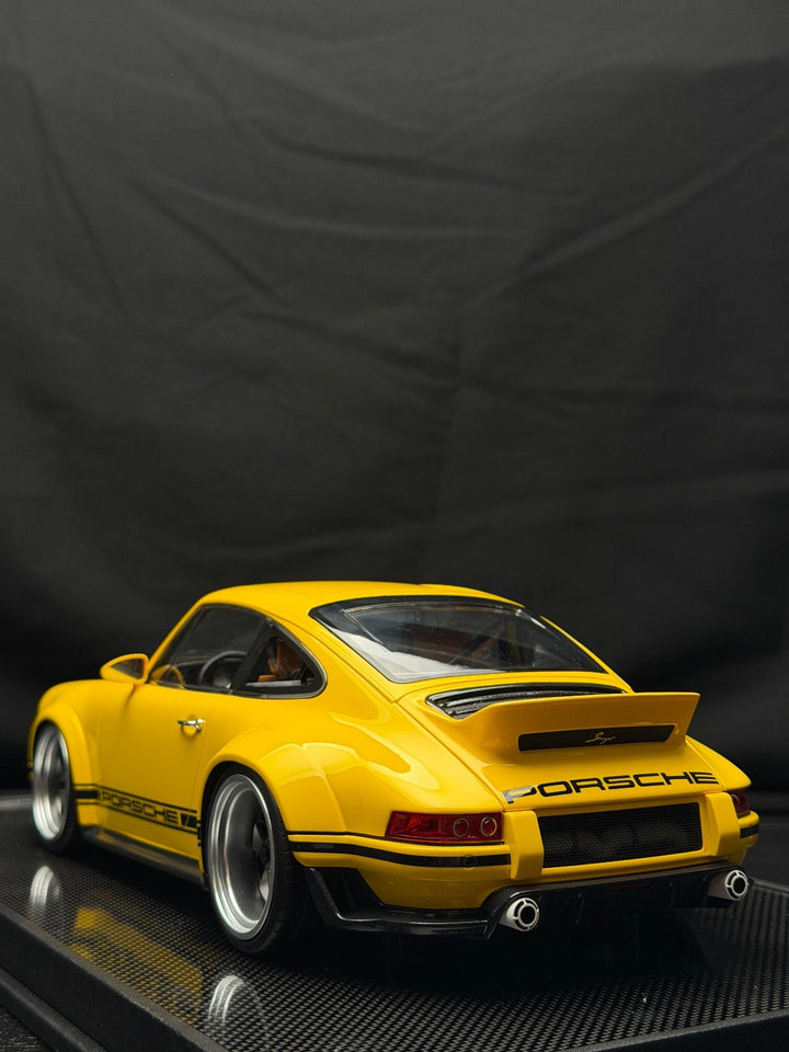 Porsche 911 Singer DLS (Yellow) [IVY Model] 1:12 scale