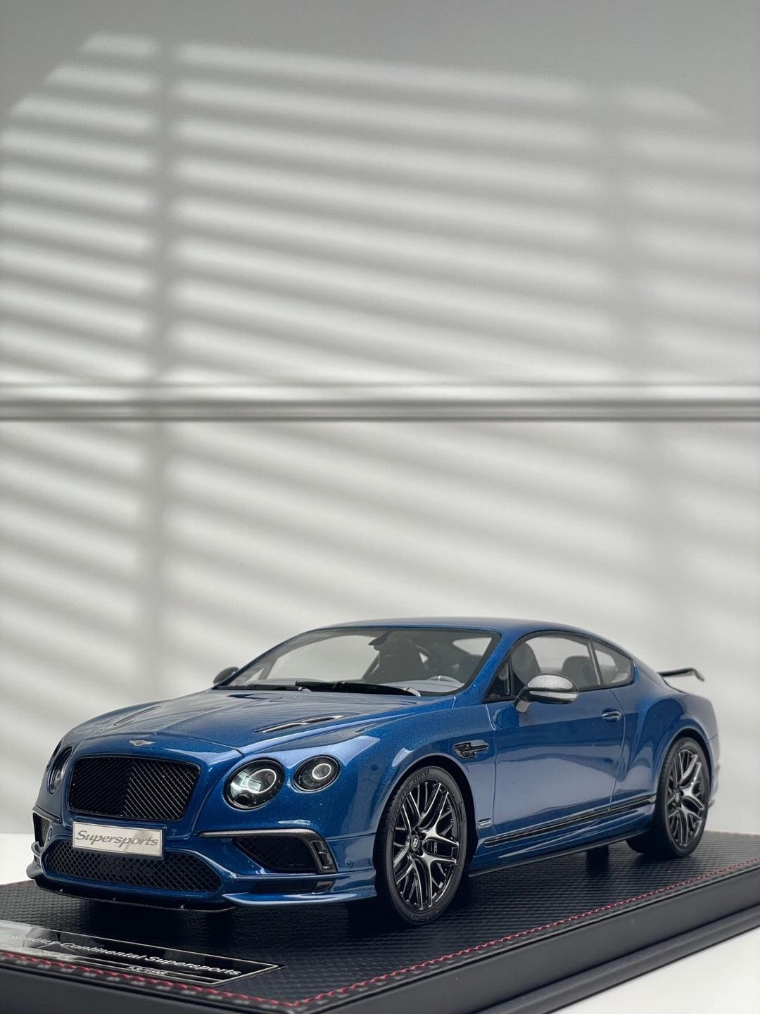 Bentley Continental Supersports (Blue) [Fronti-Art - AVAN Style] 1:18 scale