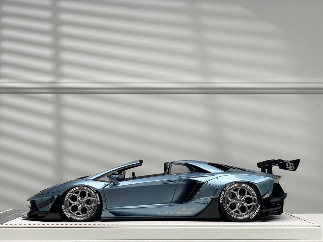 Lamborghini Aventador 2.0 Roadster LBWK (Ice Blue) [Davis & Giovanni] 1/18 scale