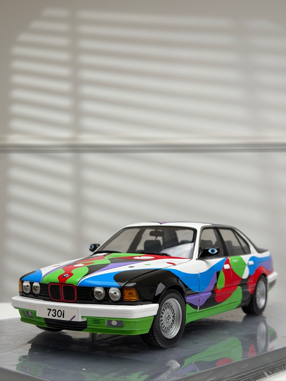 BMW 730i (Cesar Manrique - Art Car) [MINICHAMPS] 1/18 scale