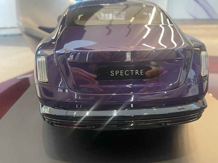 Rolls-Royce Spectre Black Badge [Fully opening + Lights] By: Amalgam 1:8 scale