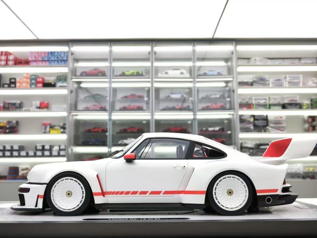 Porsche 930 DLS Singer (Pearl White) [MCM] 1/18 scale