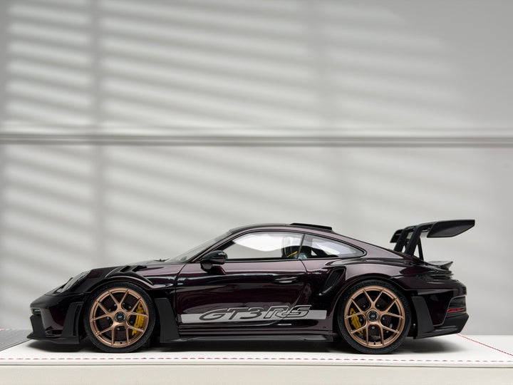 Porsche 911 GT3 RS (Amethyst Metallic) [Davis & Giovanni] 1/18 scale