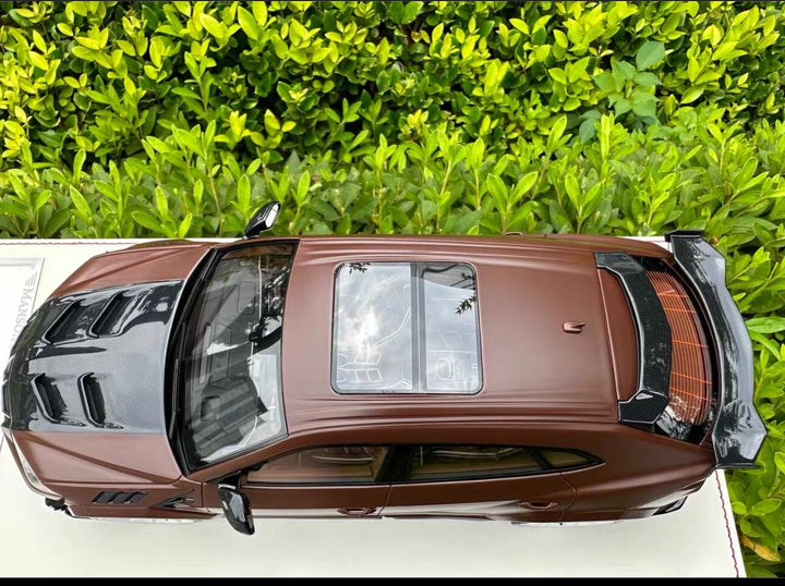Lamborghini Urus Mansory (Travis Scott Matt Brown) [Davis & Giovanni] 1/18 scale