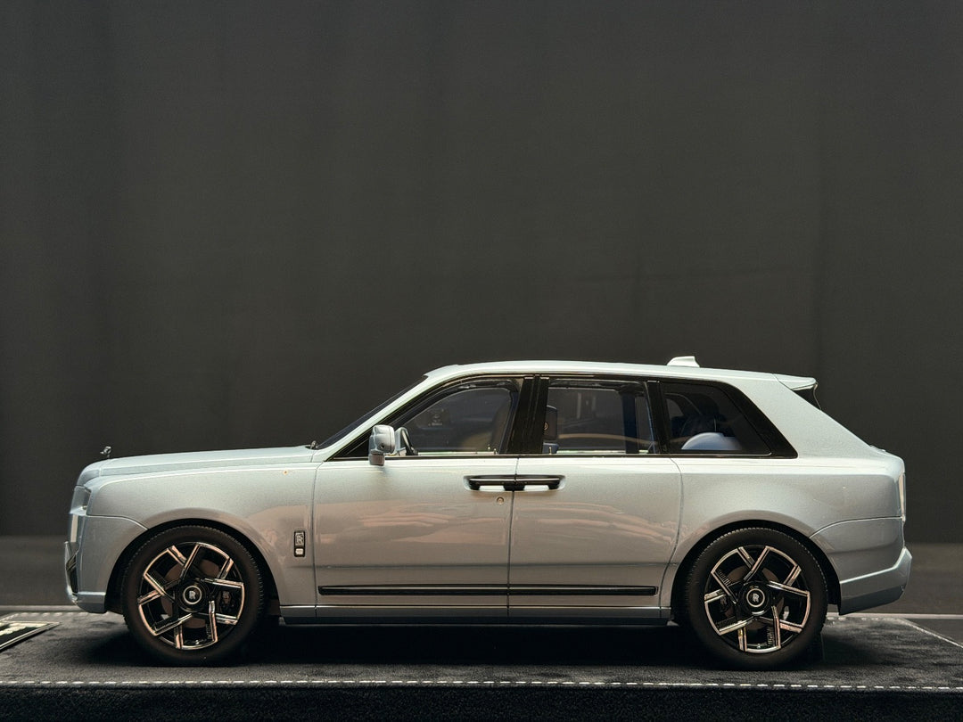 Rolls-Royce Cullinan Series II Black Badge (Sky Blue) [H&H] 1/18 scale