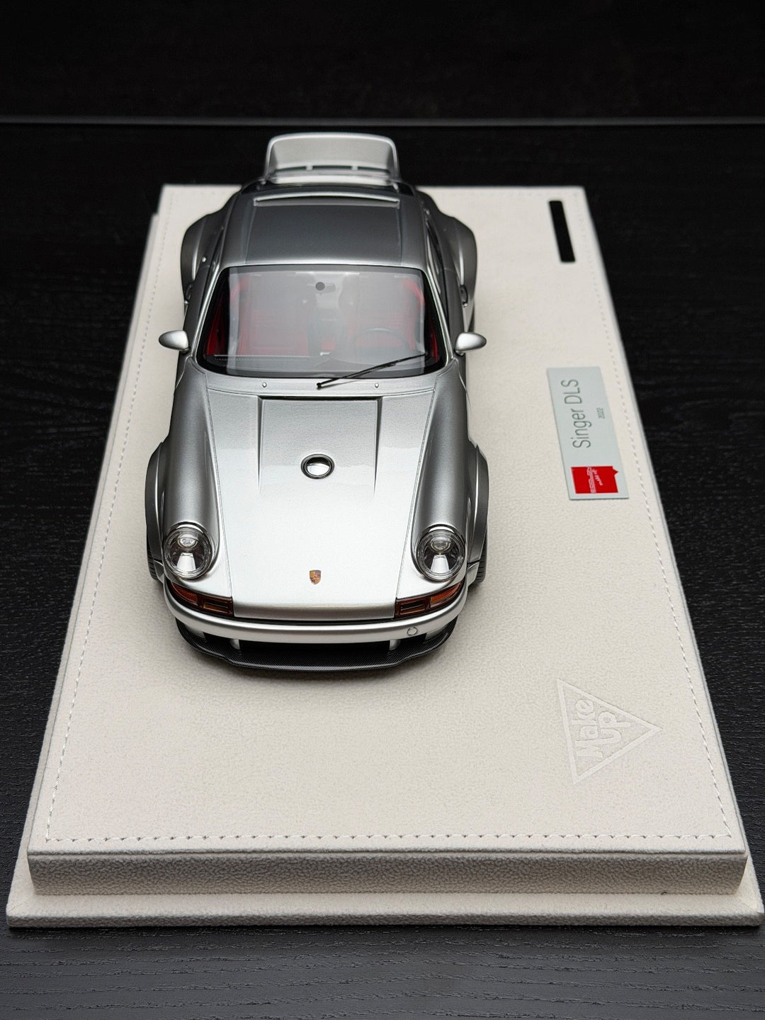 Porsche 911 Singer DLS (Silver) [Make up Eidolon] 1/18 scale