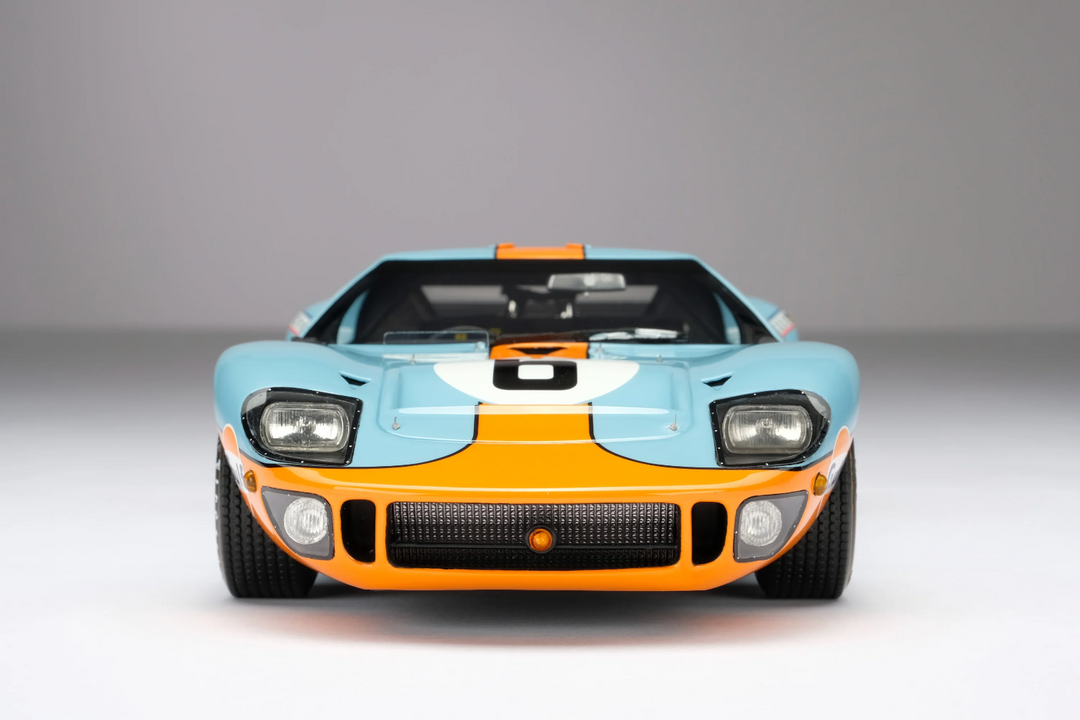 FORD GT40 (1969 LE MANS WINNER) [Amalgam] 1:18 scale