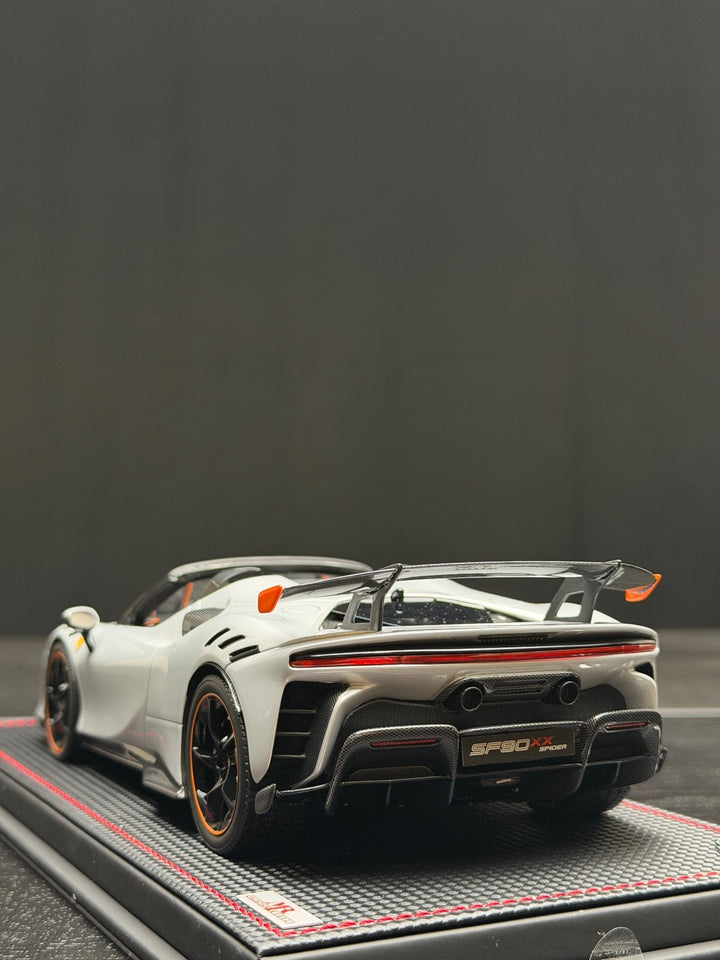 Ferrari SF90XX Spider (Silver) [MR Collection] 1/18 scale