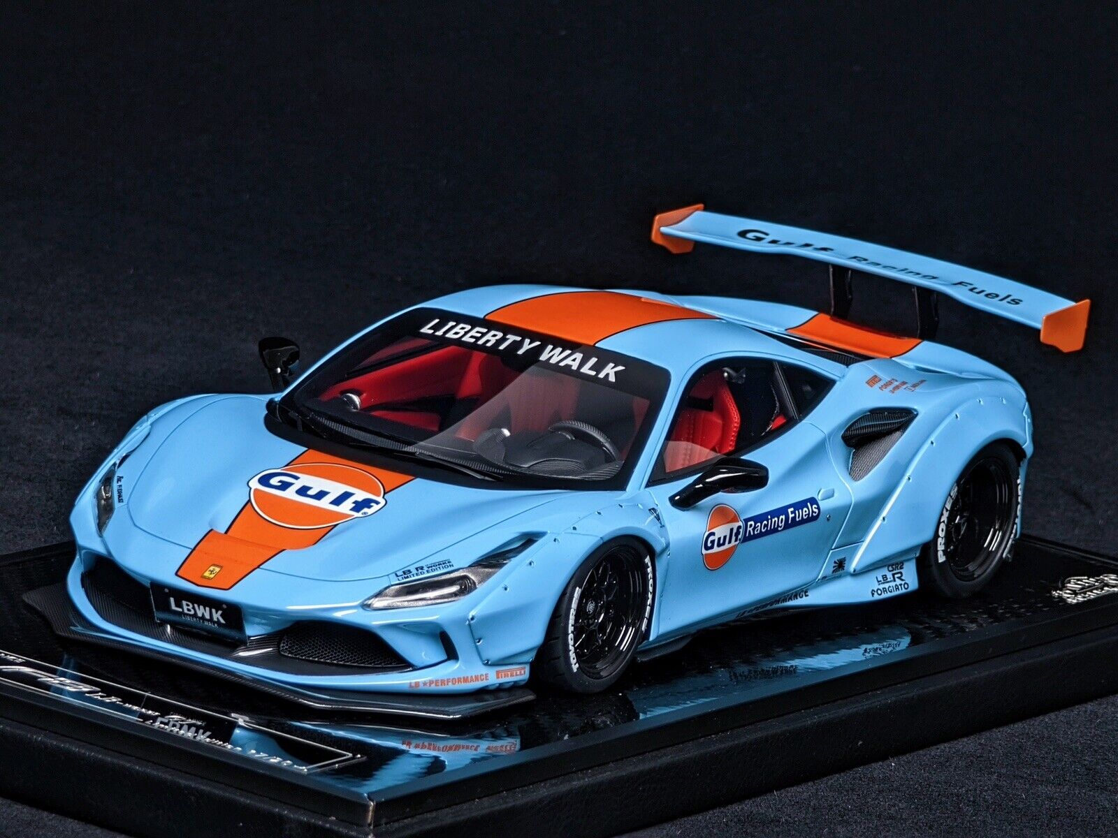 Gulf LIBERTY WALK ミニカー Ferrari F8 GT LBWK (Gulf) [VIP Scale Models] 1/18 scale
