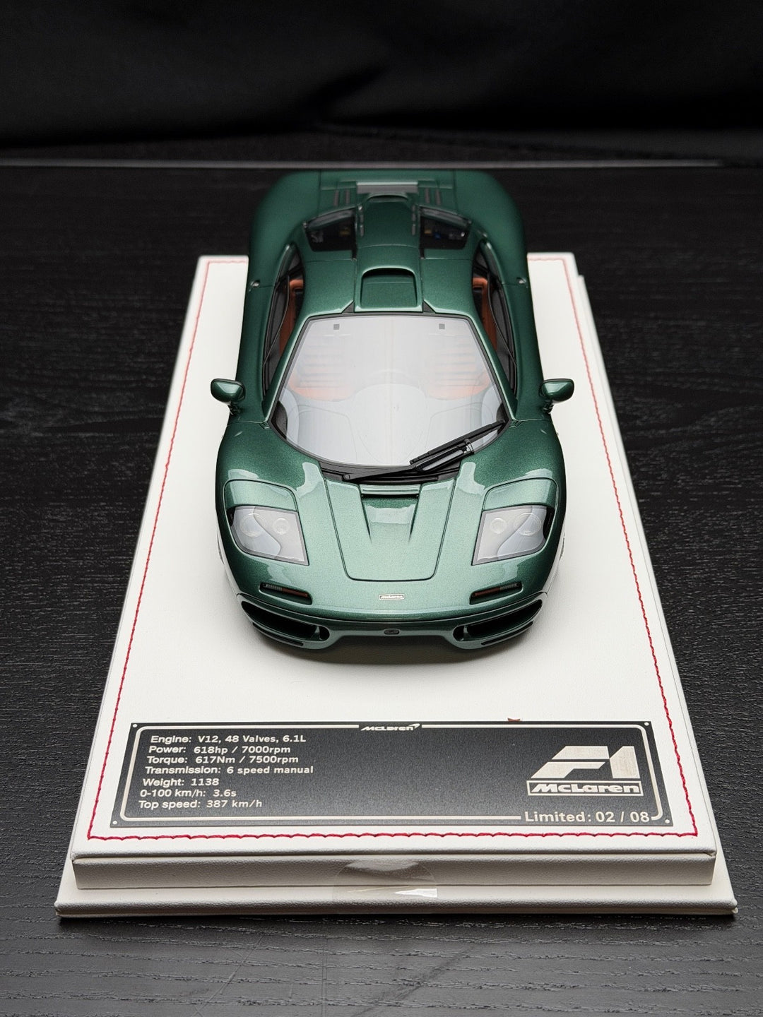 McLaren F1  (Metallic Green) [Davis & Giovanni] 1/18 scale