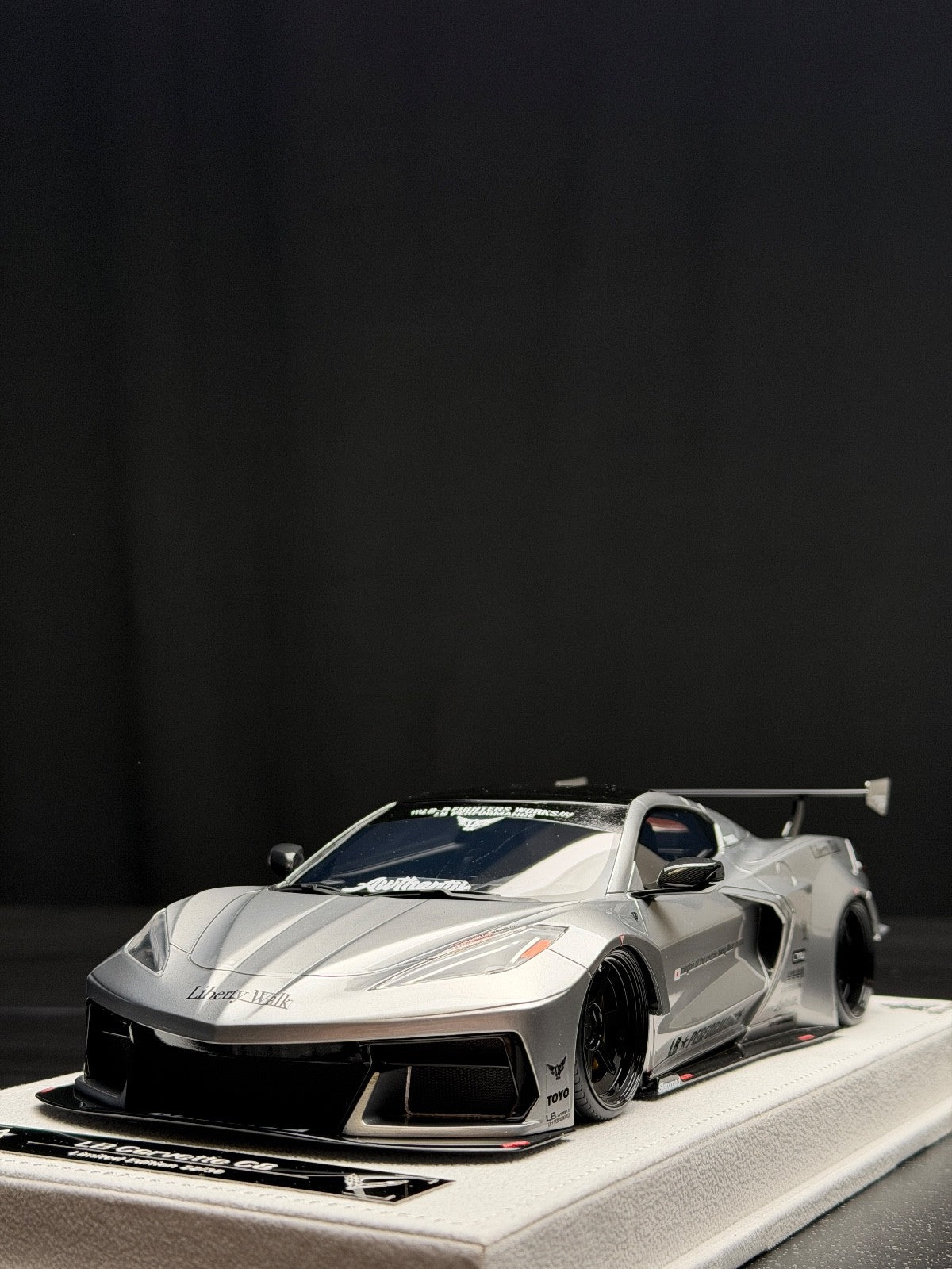 Chevrolet Corvette C8 LBWK (Silver) [BBA Model] 1/18 scale – Collectors ...