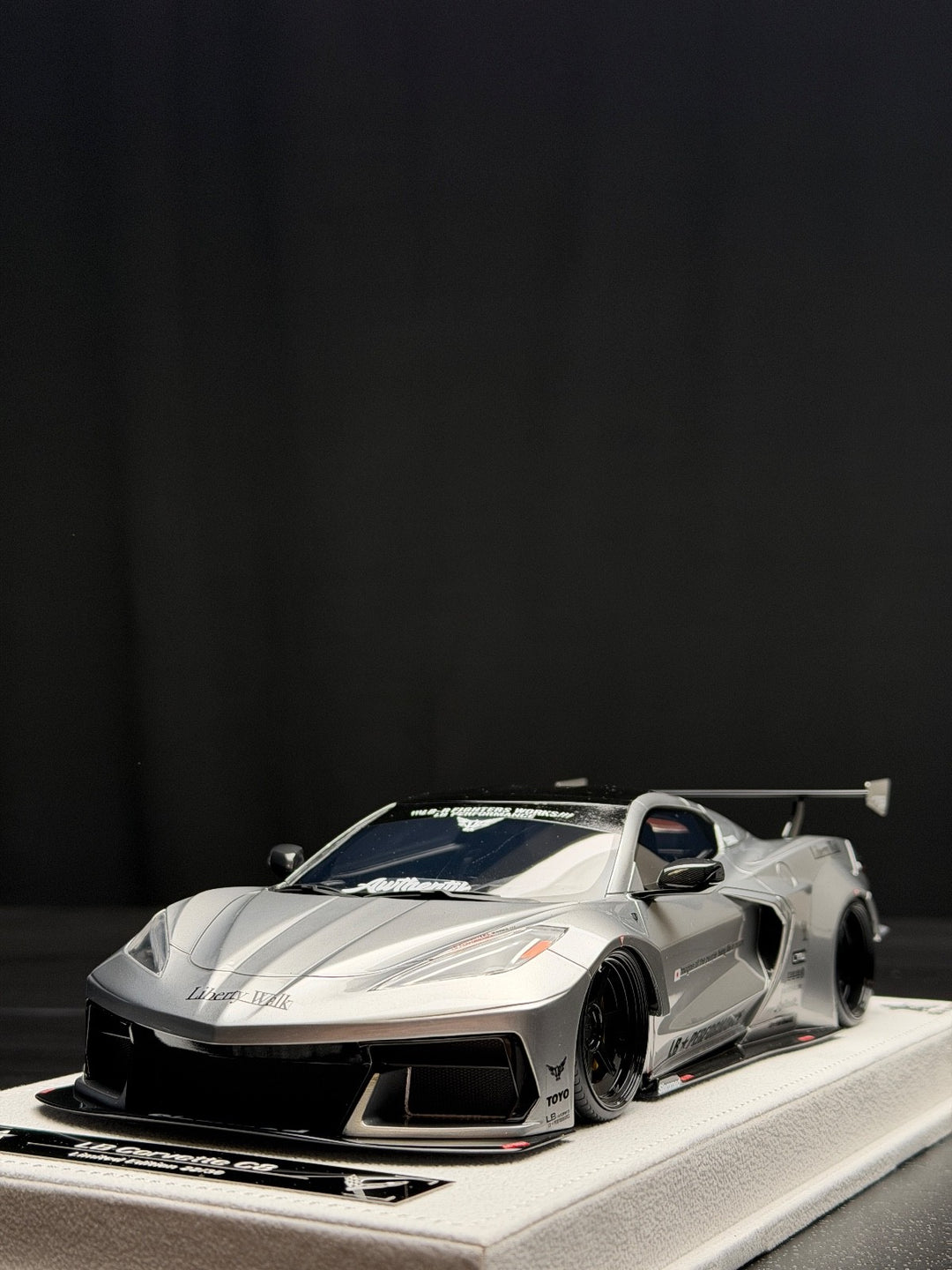 Chevrolet Corvette C8 LBWK (Silver) [BBA Model] 1/18 scale