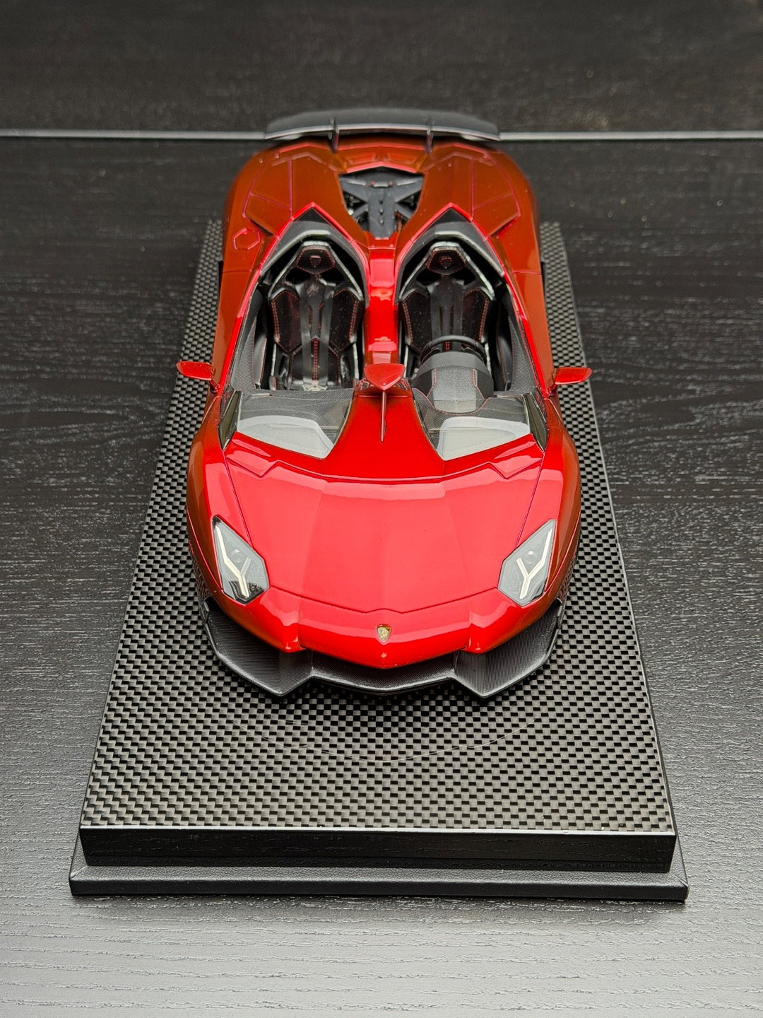Lamborghini Aventador J (Red) [MR Collection] 1/18 scale