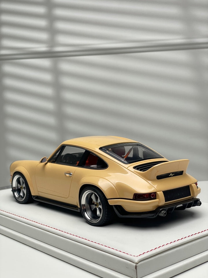 Porsche 911 Singer DLS (Ivory) [IVY Merit Model] 1/18 scale
