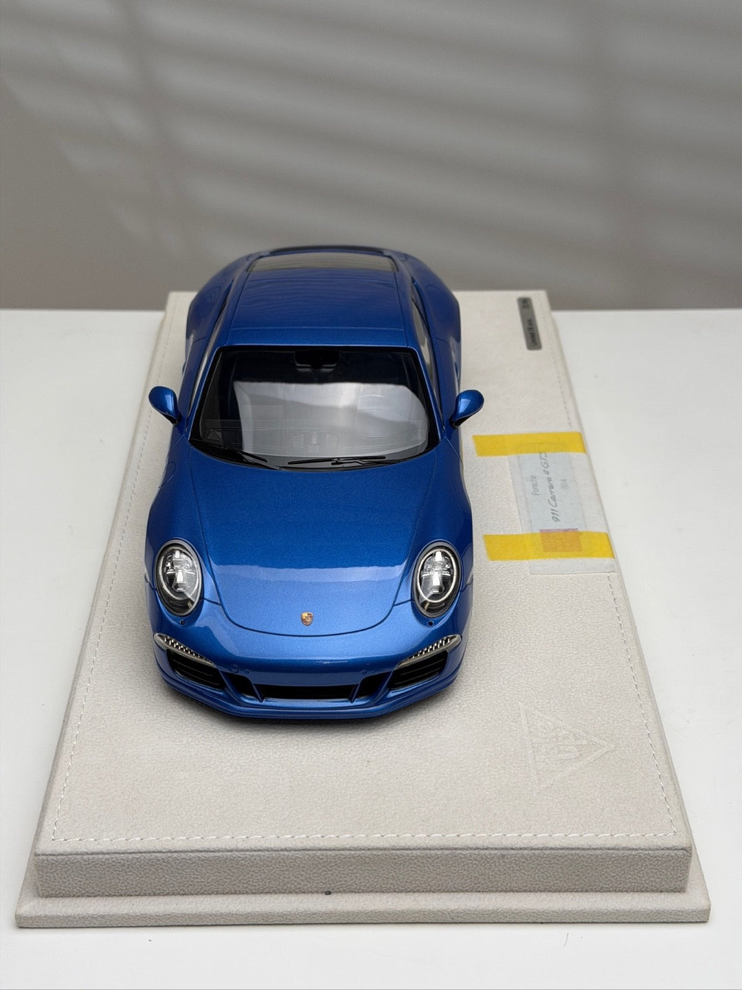 Porsche 911 Carrera 4 GTS (Blue) [Make up Eidolon] 1/18 scale