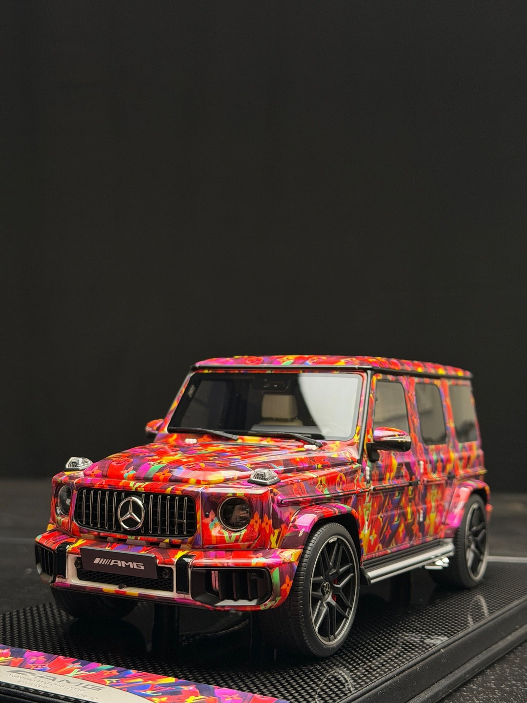 Mercedes-AMG G63 (LV Monogram) [Dino Model] 1/18 scale