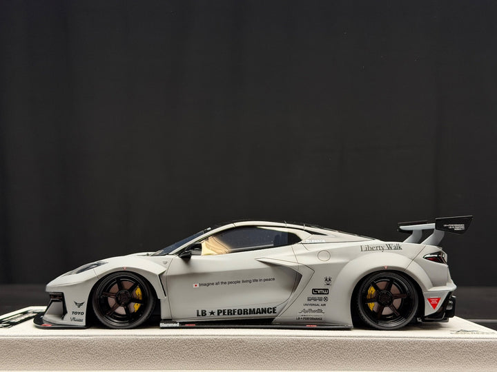 Chevrolet Corvette C8 LBWK (Matte Gray) [BBA Model] 1/18 scale