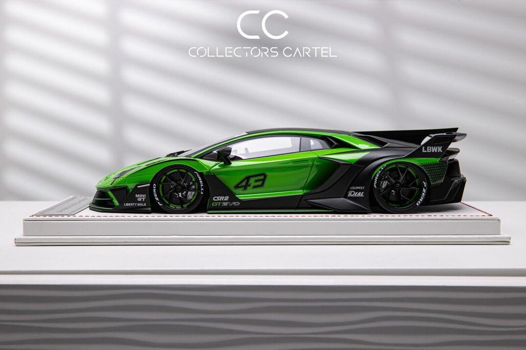 Lamborghini Aventador GT EVO LBWK (Green/Black) [Davis & Giovanni] 1/18 scale